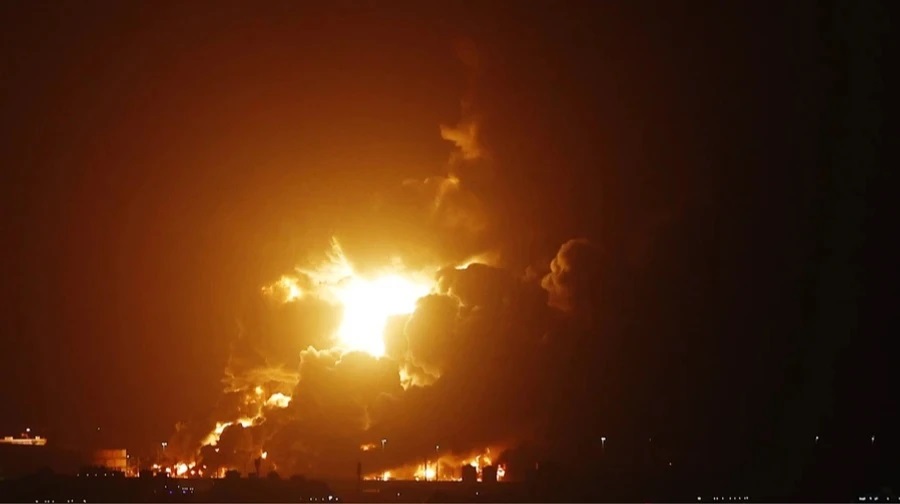 Israel Strikes Over 380 Hezbollah Targets in Southern Lebanon