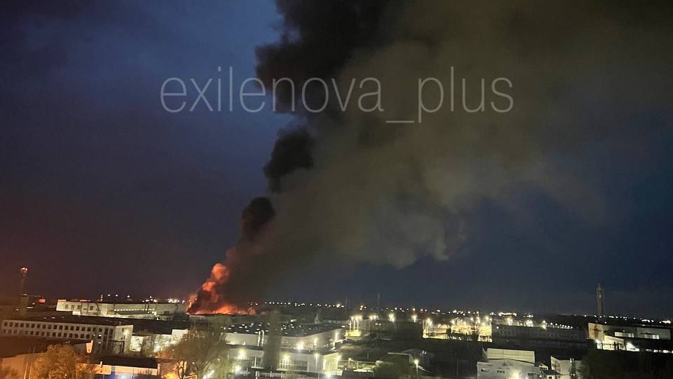 Massive fire in Taganrog after missile strike