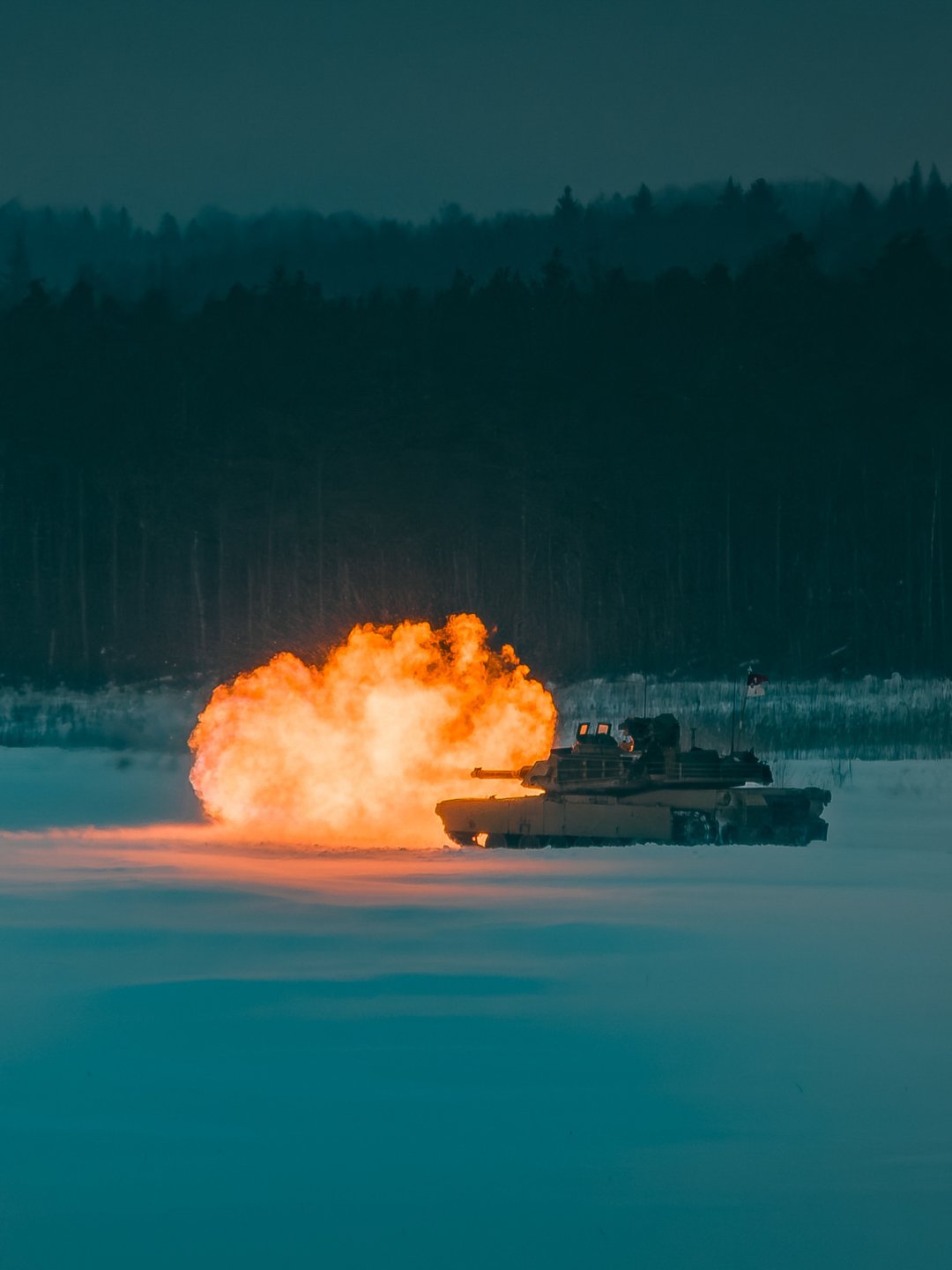 NATO Orders €200M in 120mm Tank Ammunition for Allied Stockpiles