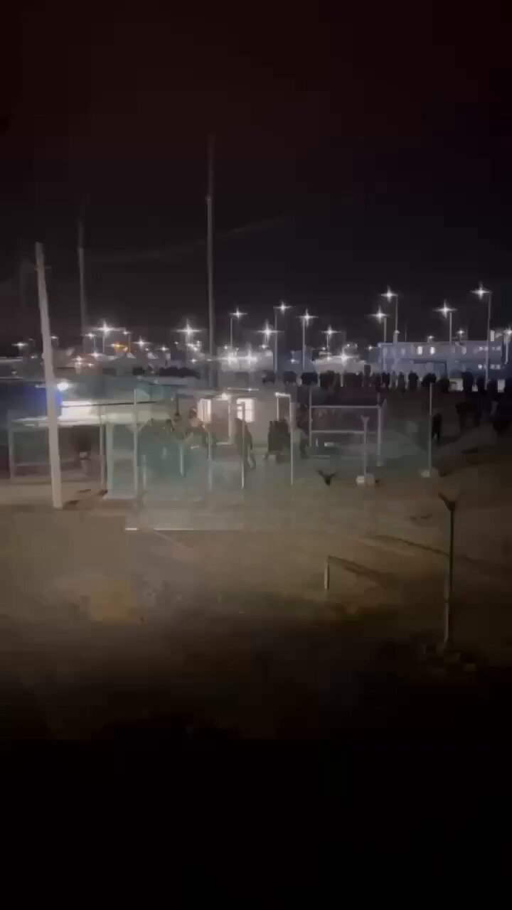Migrant Workers Clash With Security at Ust-Luga Port