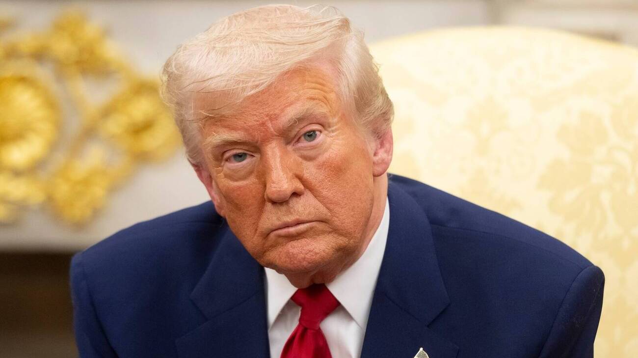 Trump Says No Iran Deal If Strait of Hormuz Unblocked