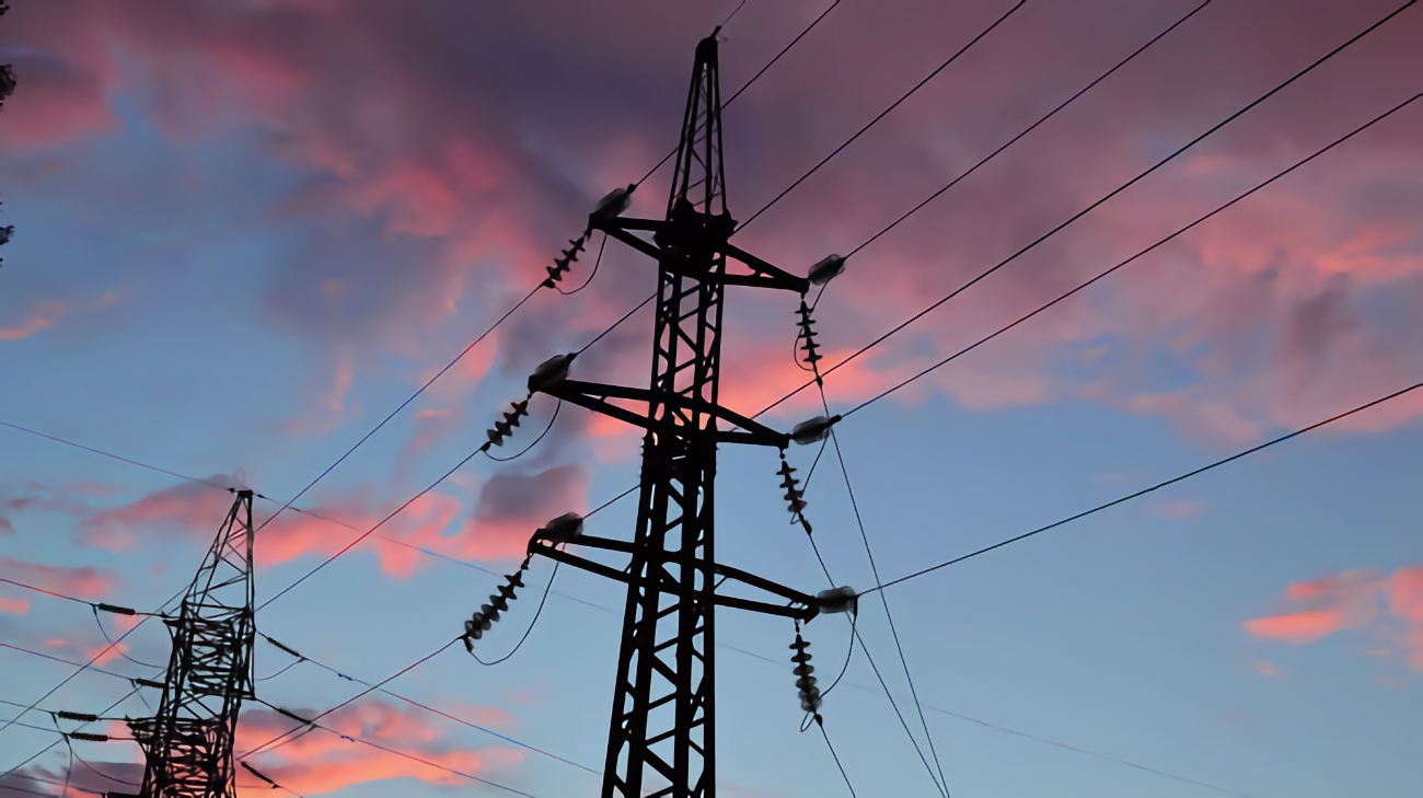 Russian Attack on Chernihiv Energy Facility Leaves 380,000 Without Power