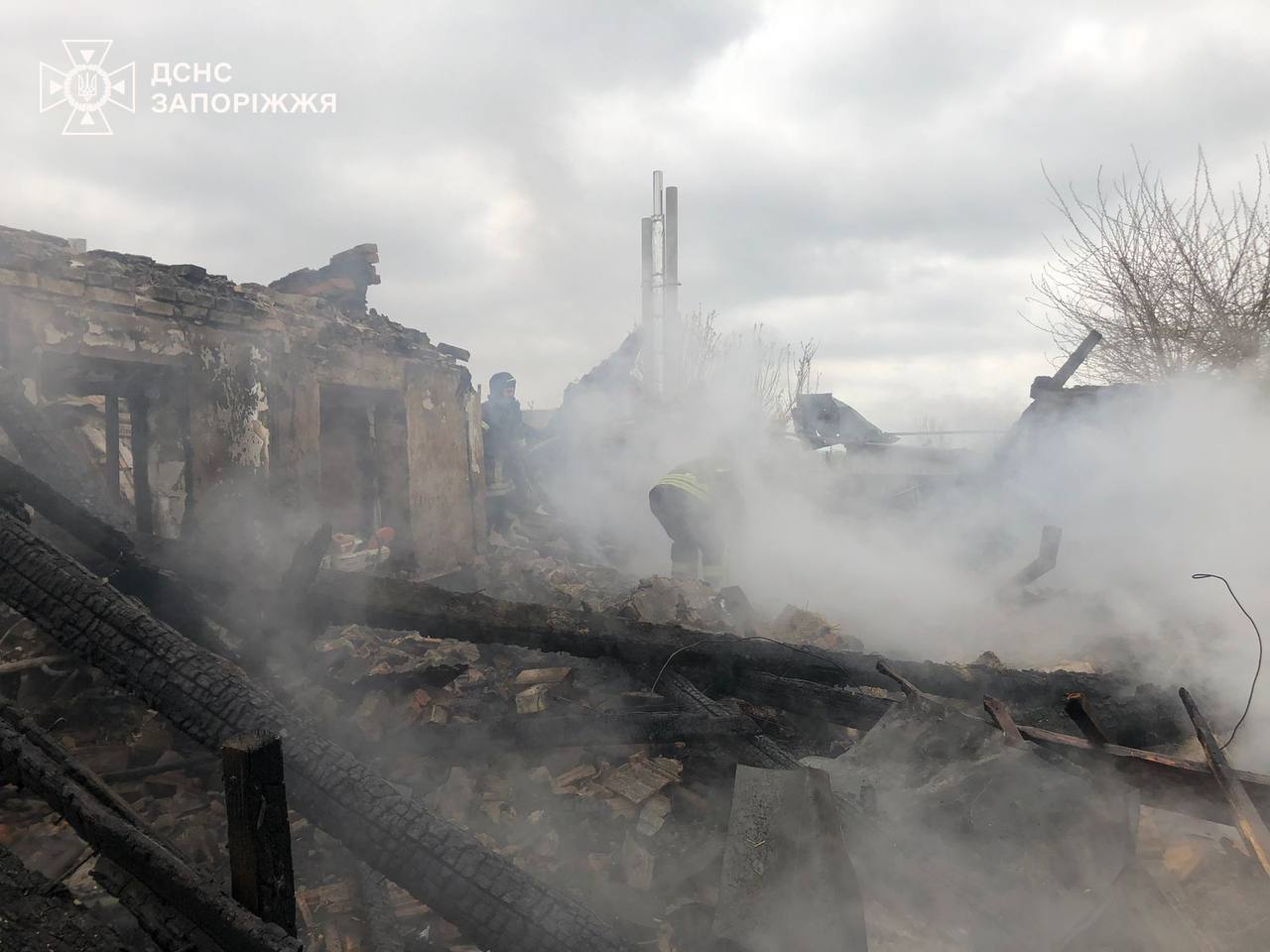 Russians Attack Zaporizhzhia Suburbs, Woman Killed, Others Injured