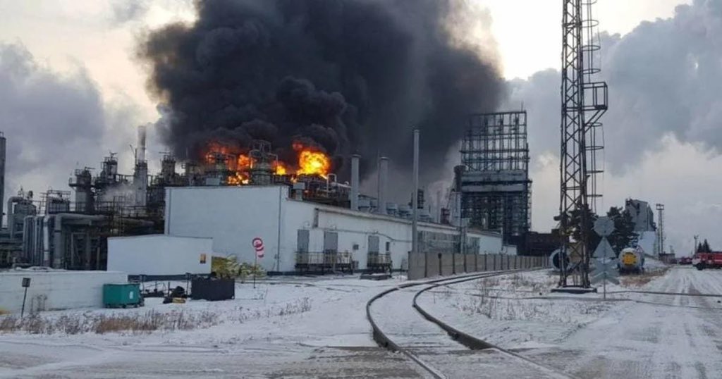 Ukrainian Drone Strike Halts Russia’s Fourth-Largest Refinery