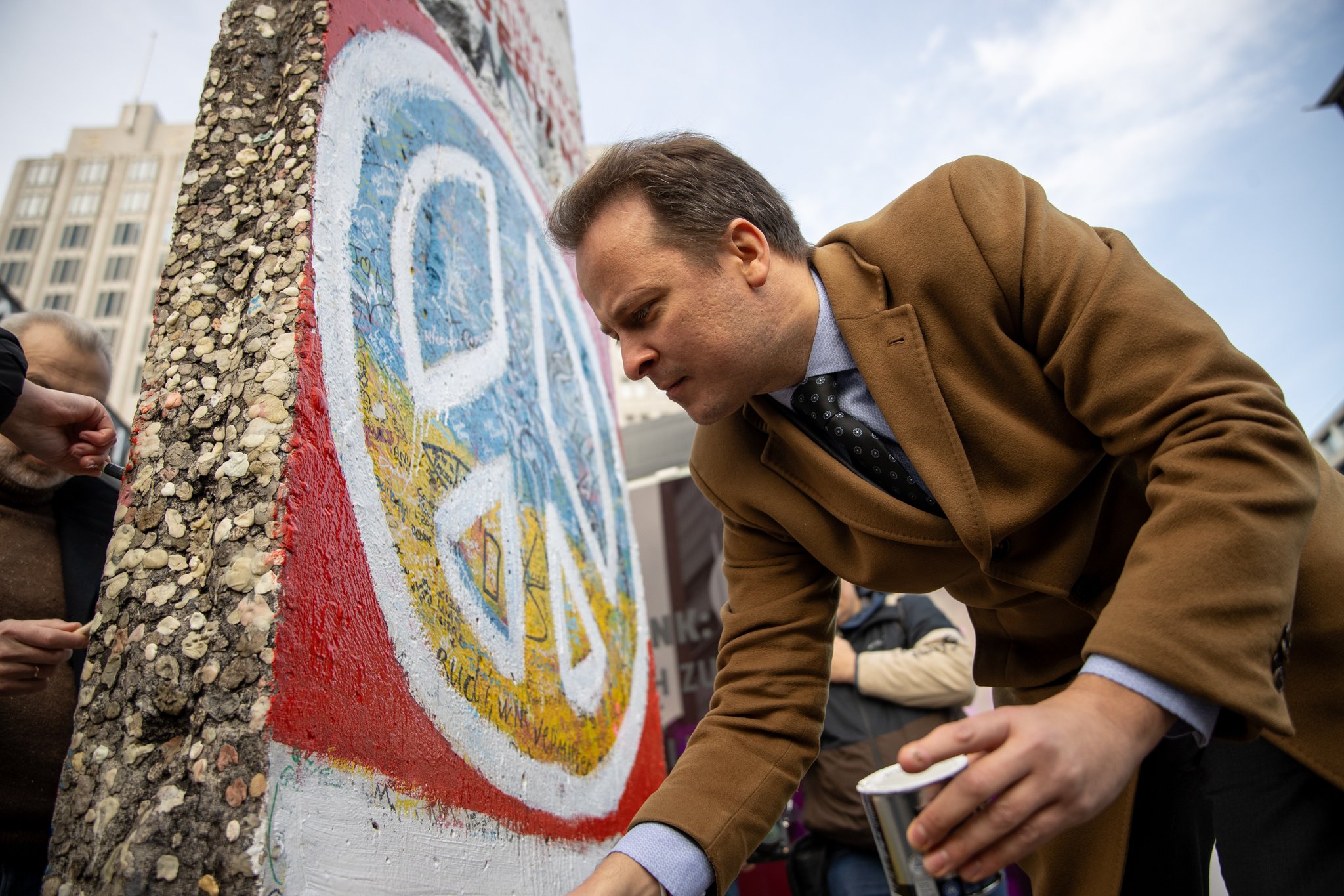 Birthday Wish for Political Prisoners, Free Belarus and Ukraine Victory