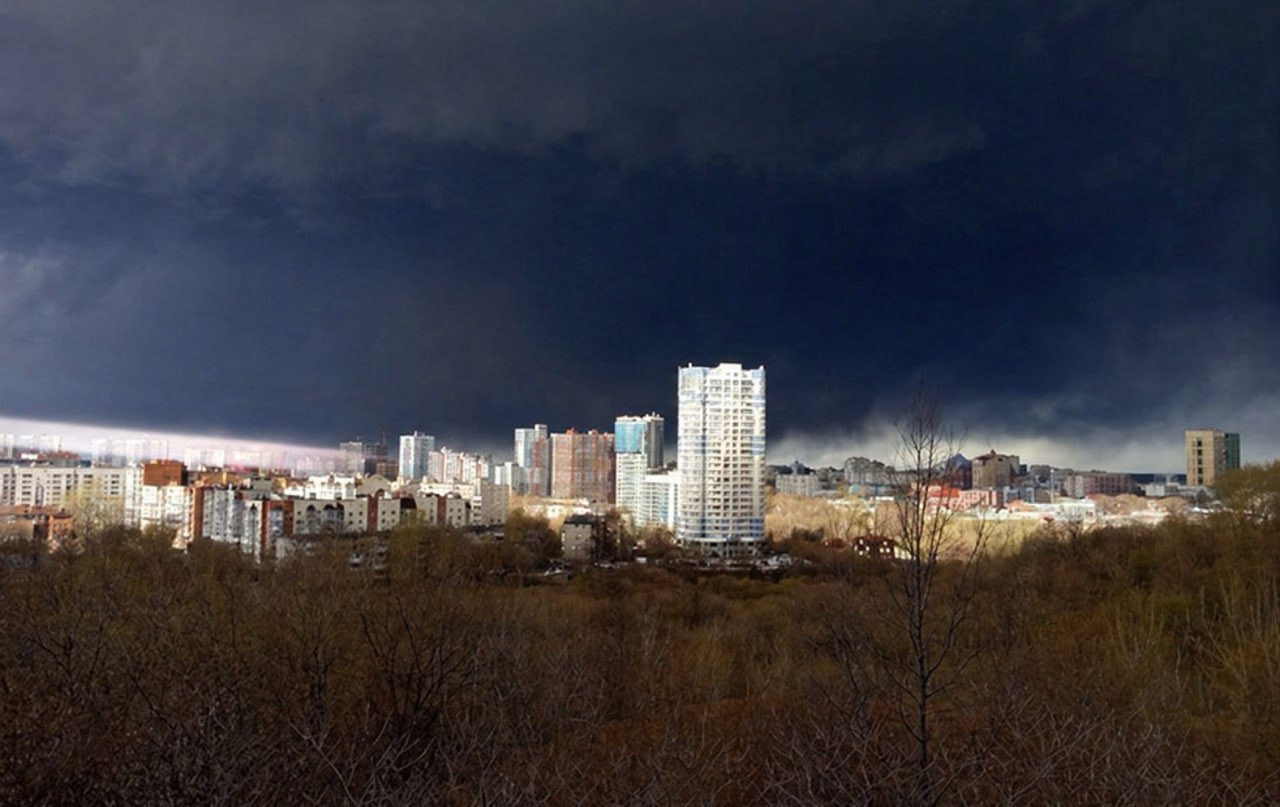 Fire Spreads at Perm Storage Tanks After Ukrainian Strike
