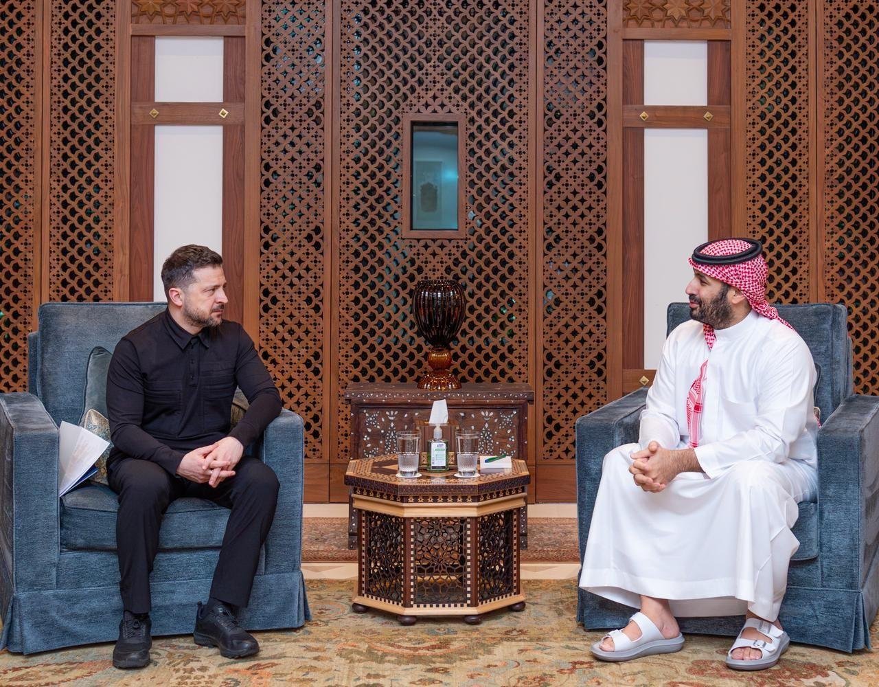 Zelensky Meets Saudi Crown Prince Mohammed bin Salman