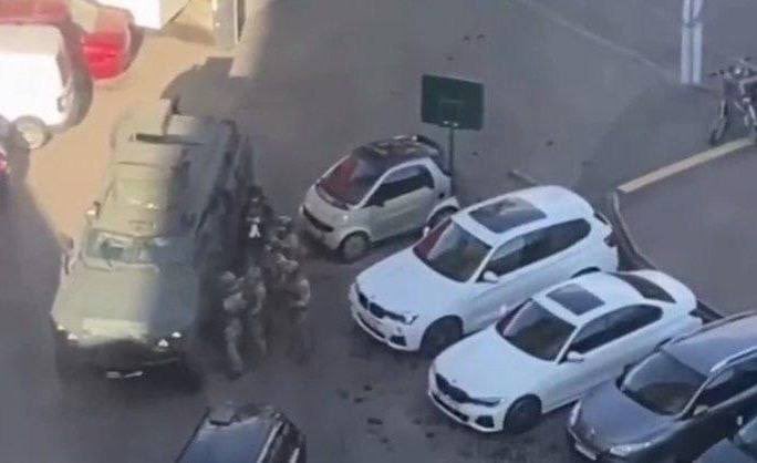 Kyiv Gunman Killed by Police After Hostage Standoff