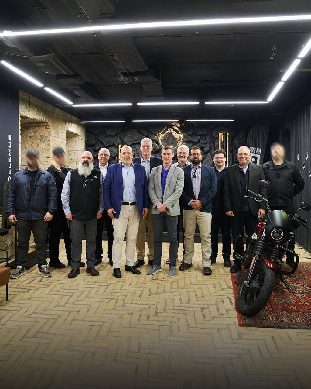 Ex-SecDef Miller Visits Ukrainian GUR ‘Artan’ Unit in Kyiv