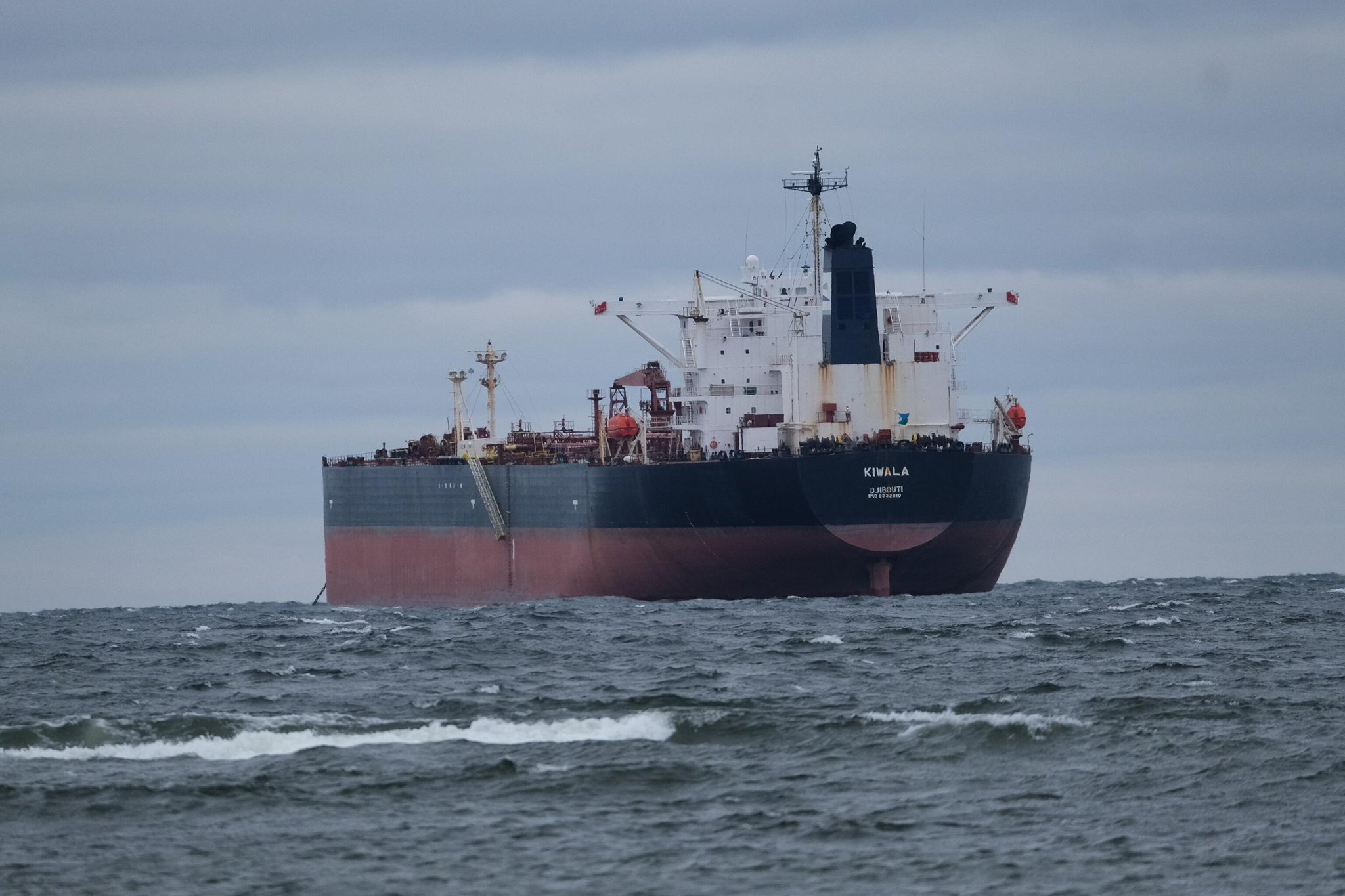 Estonia detains Russian “shadow fleet” tanker “Kiwala”