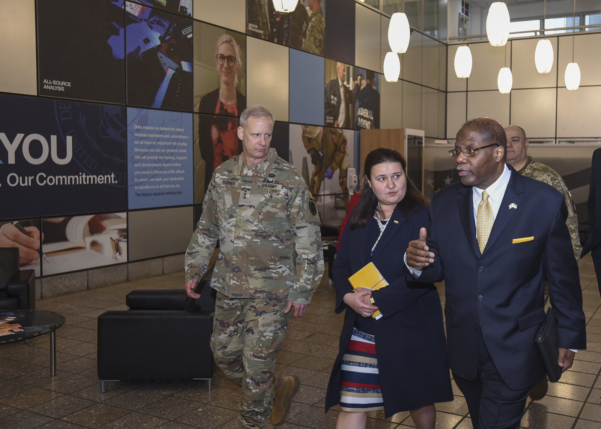 Ukrainian ambassador visits DIA to learn support for Ukraine