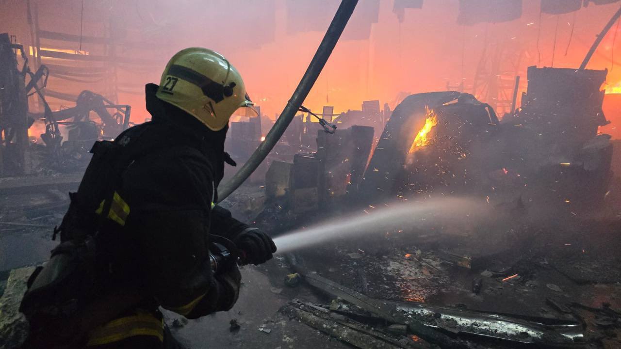Over 200 people could be inside Kharkiv hypermarket after Russian strike