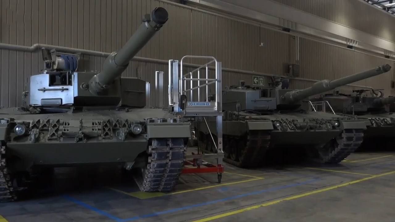 Spain completes repair of 10 Leopard 2A4 tanks for Ukraine