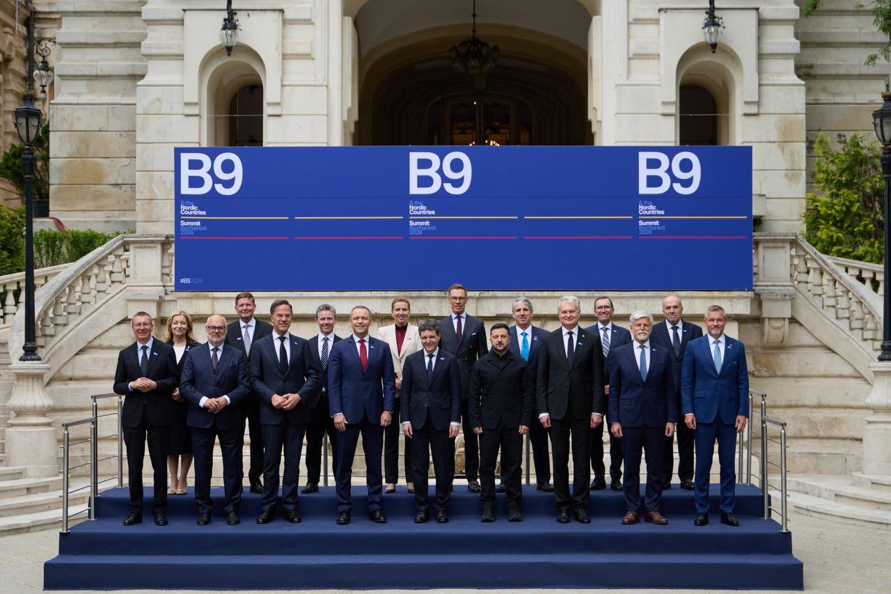 Ukraine concludes new drone deals at B9 summit, Zelenskyy says