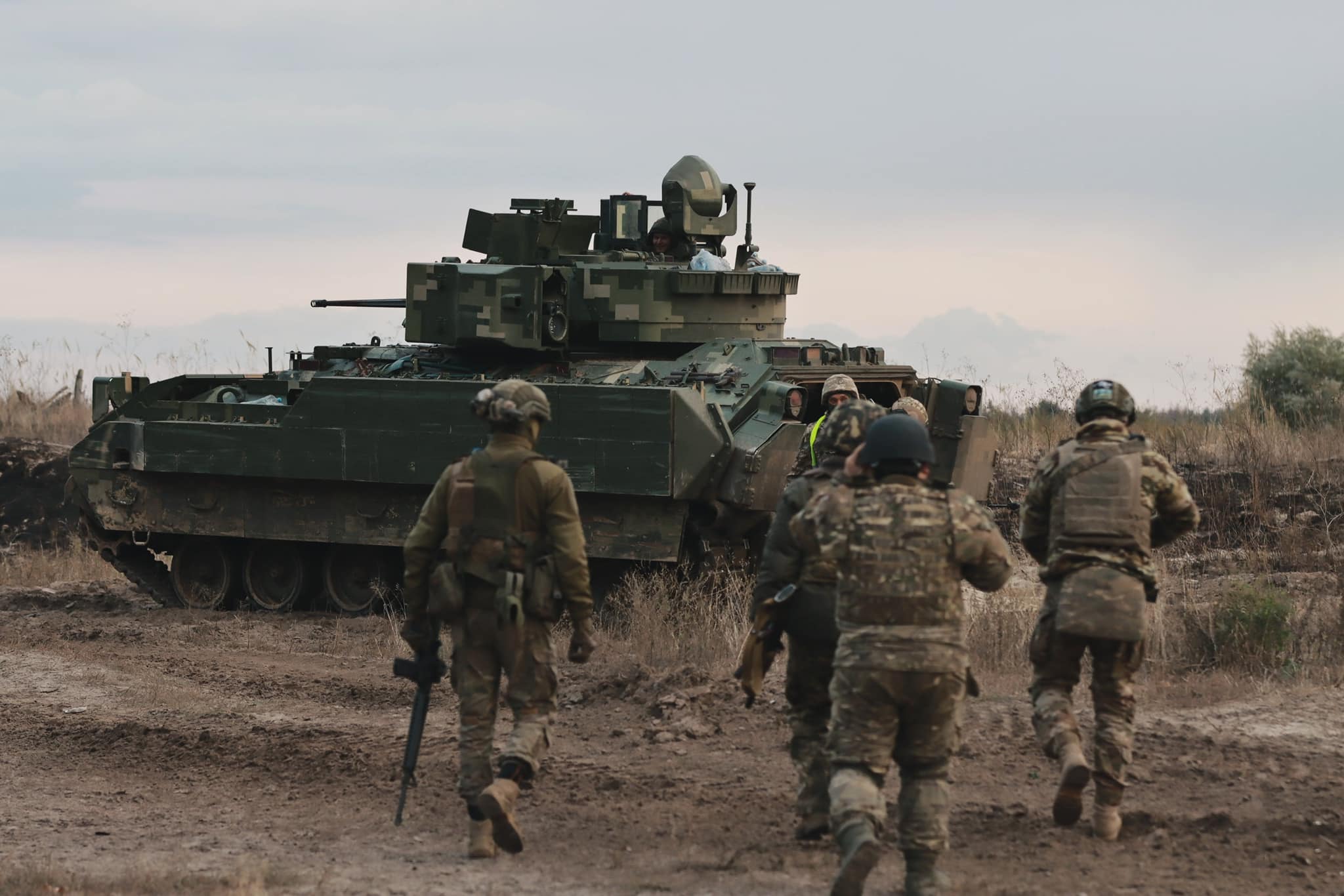 Bradley IFV and crew from 47th Mechanized Brigade ready for combat.