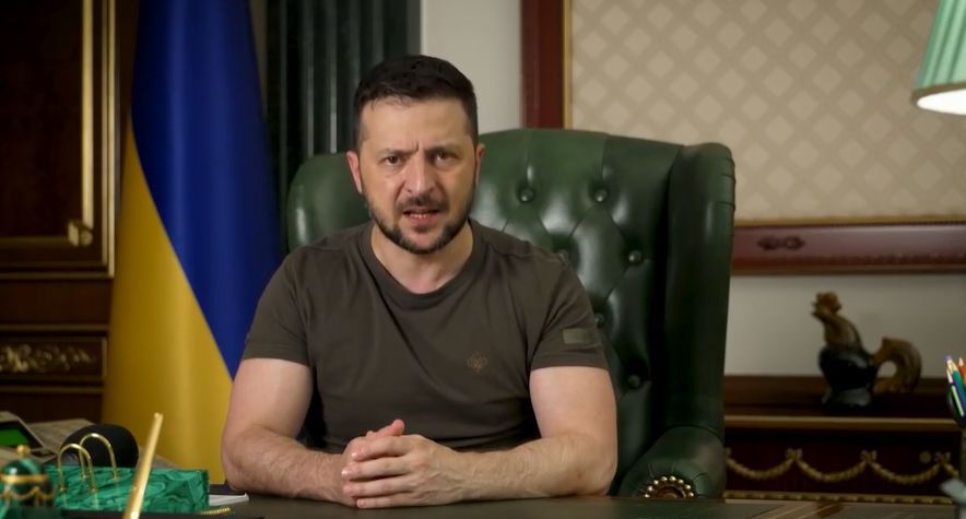Delay of macro-financial aid to Ukraine: crime or mistake?