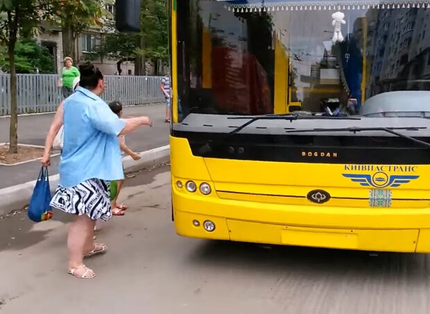 Kiev City Council urged not to halt urban transport during alarms