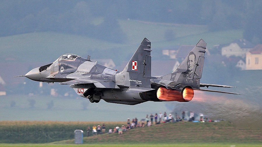Poland to transfer remaining MiG-29s to Ukraine with airspace safety guarantee.