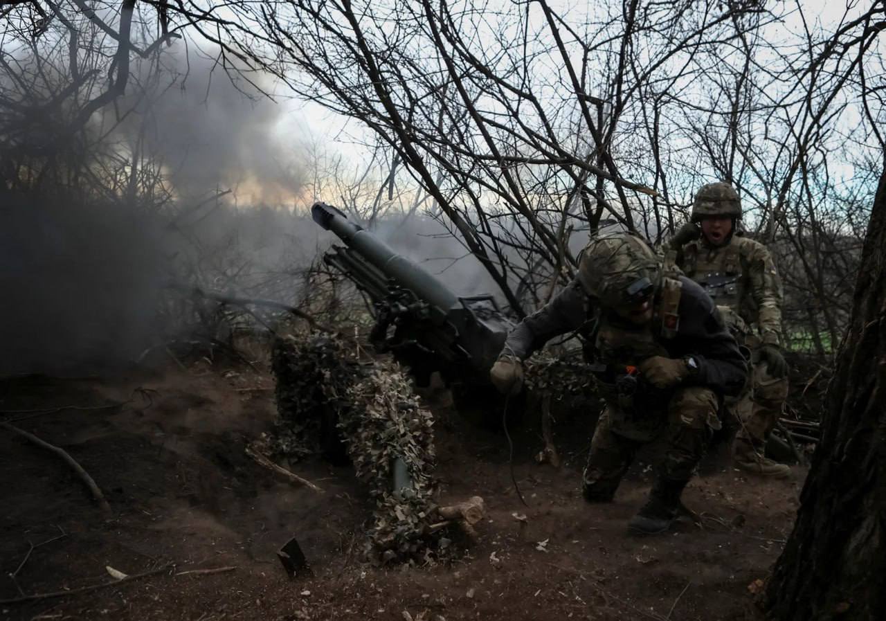 105mm OTO Melara Mod 56 howitzer handed to Azov Brigade