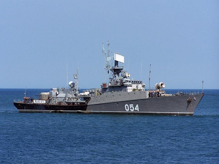 Ukrainian attack damages five Russian ships