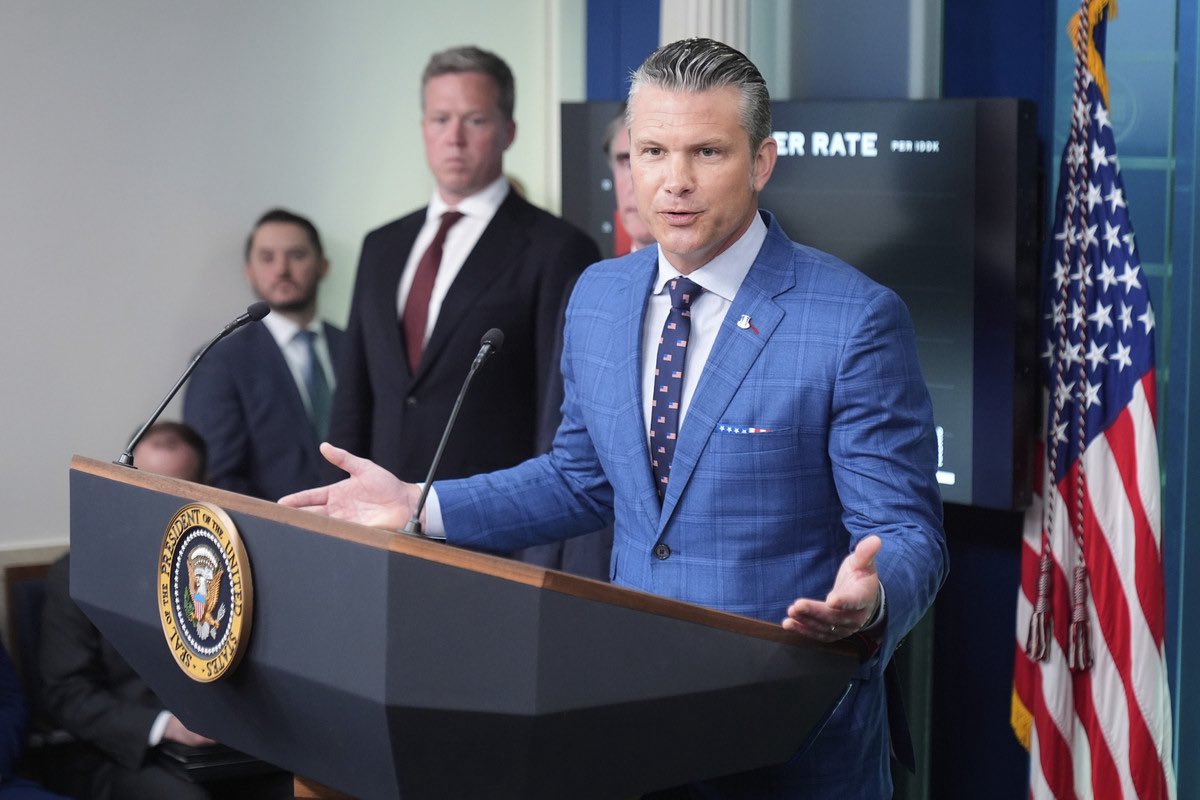 Army Leaders May Resign Over Defense Secretary’s Disrespect