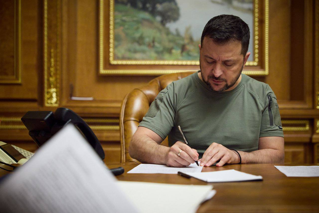 Zelensky signe loi pour créer forces de drones