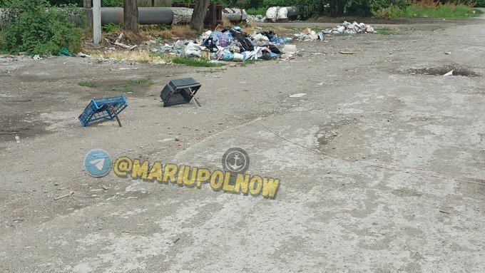 Mariupol residents resort to pigeon traps as food supplies dwindle