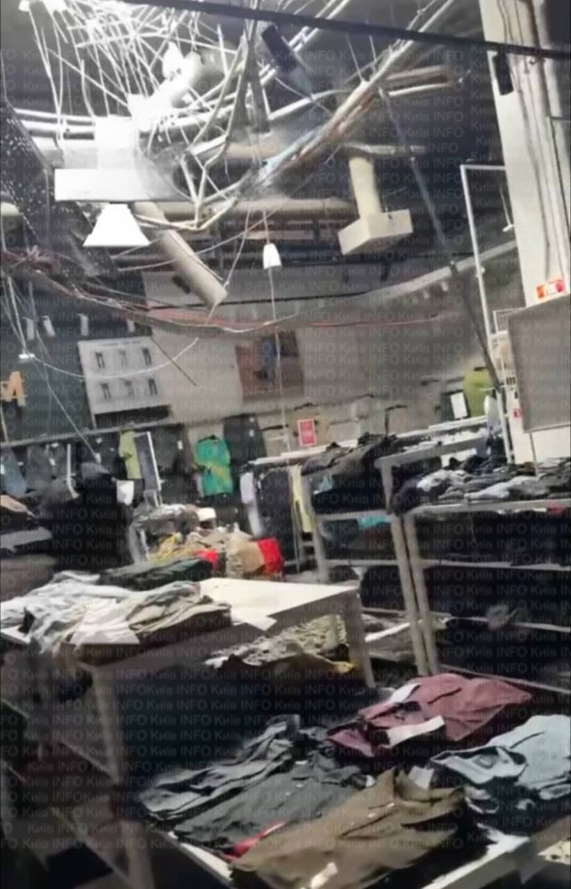 Kyiv mall damaged in Russian night strikes