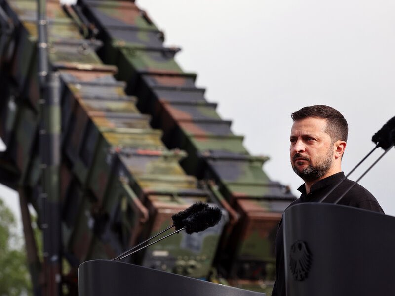 Ukraine Offers $50 Billion for US Air Defense, Not Asking for Free Aid