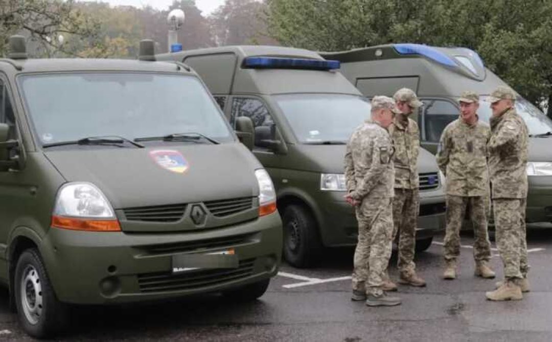 Civilians attack TCC bus in Poltava region