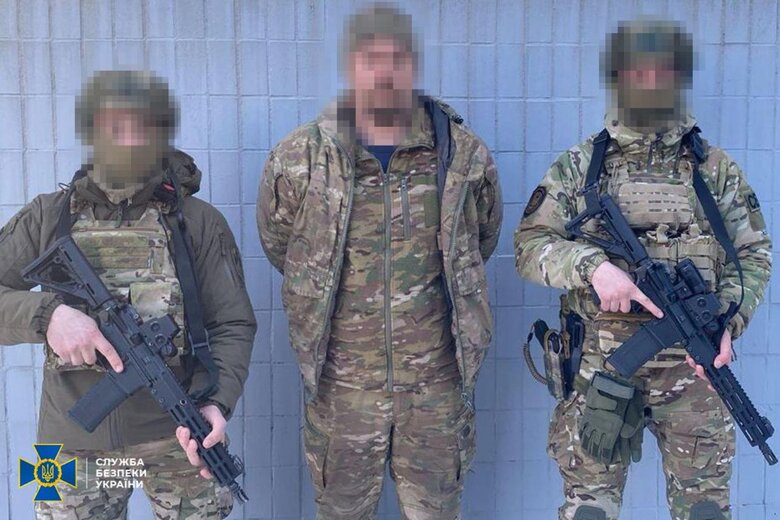 Contract soldier and wife detained in Dnipro