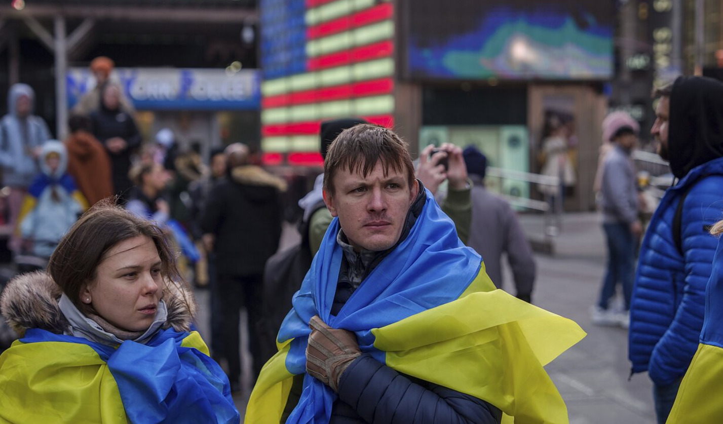 82% of Ukrainians Ready to Fight Without US Support, Poll Shows