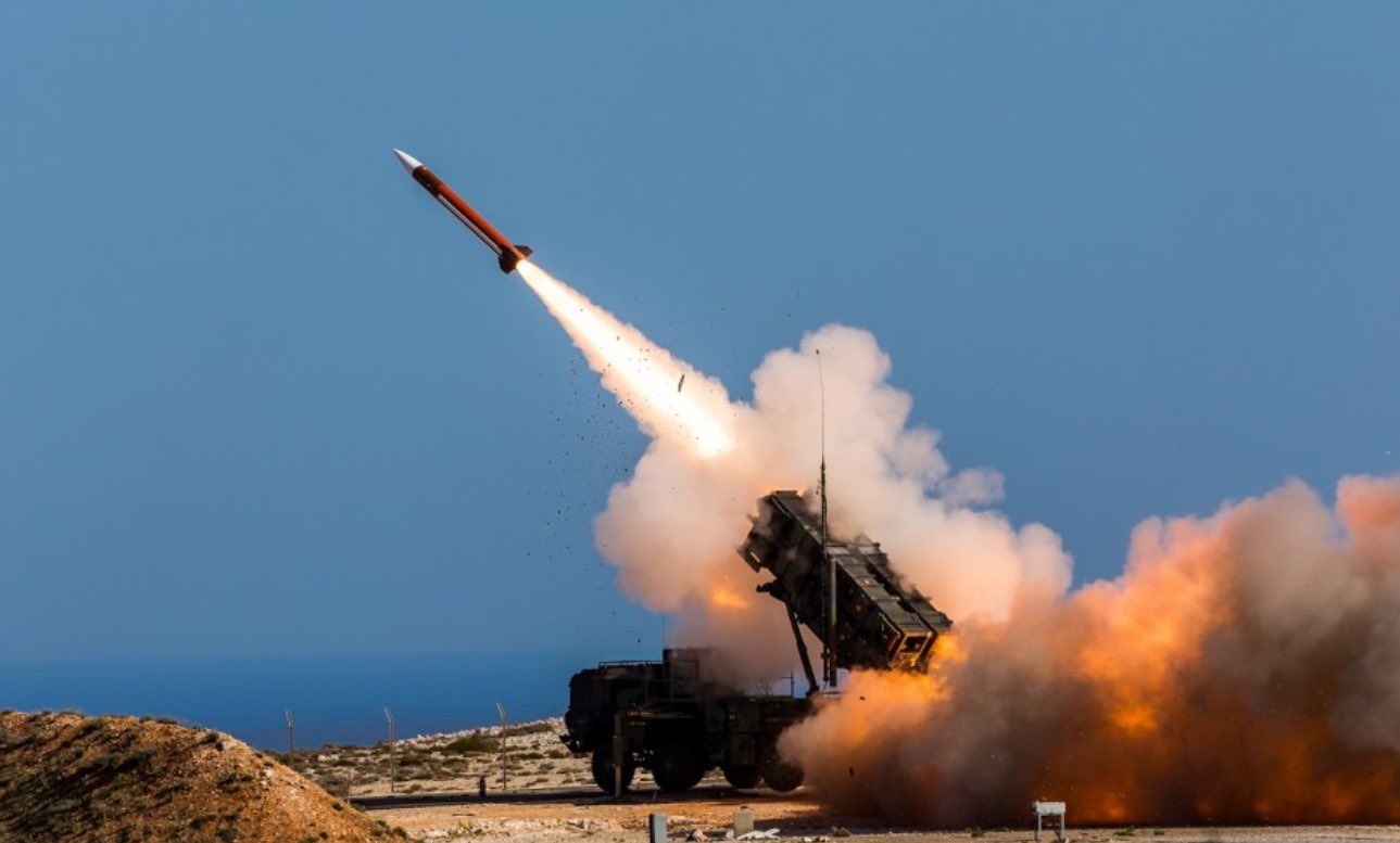 Raytheon signs $3.7 billion Patriot missile deal
