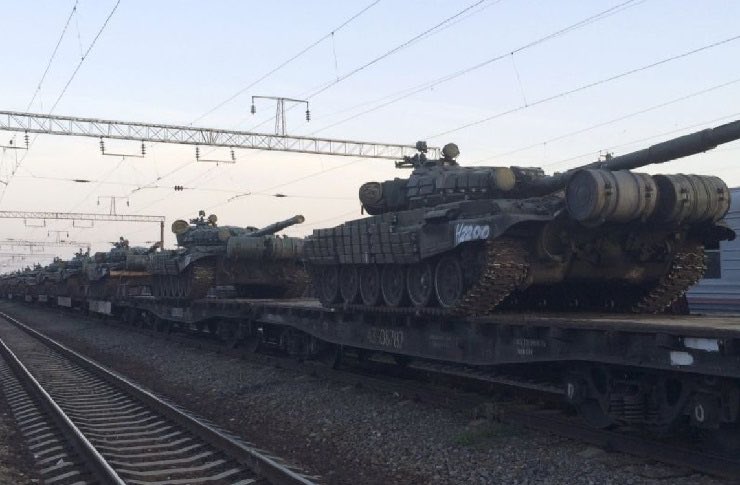 Southern forces destroy Russian armored train