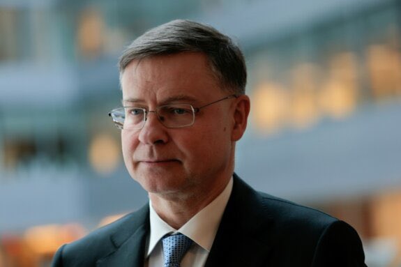EU plans €90 billion loan to Ukraine