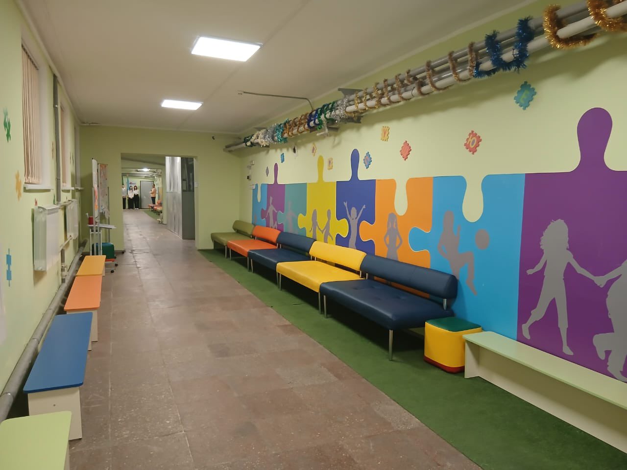Kharkiv: Renovated bomb shelter allows 363 children and 14 teachers to return to school