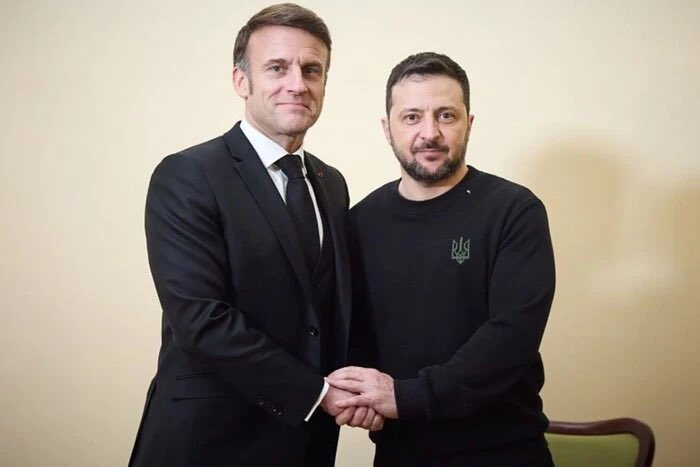 Zelenskyy and Macron discuss partnership and dialogue via phone