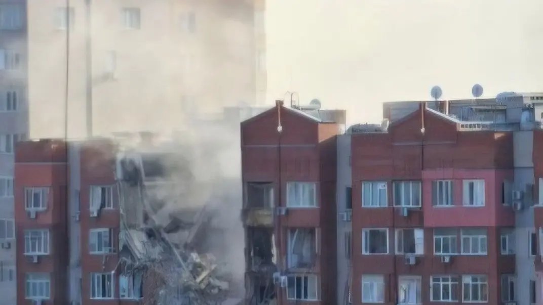 Russians strike Dnipro, high-rise damaged