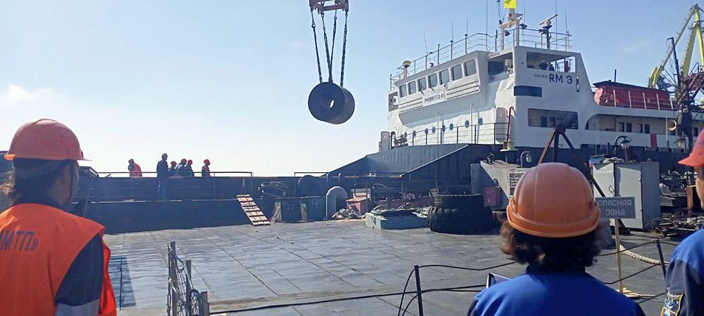 Invaders Export Metal and Grain from Mariupol Port, But Don’t Restore Electricity