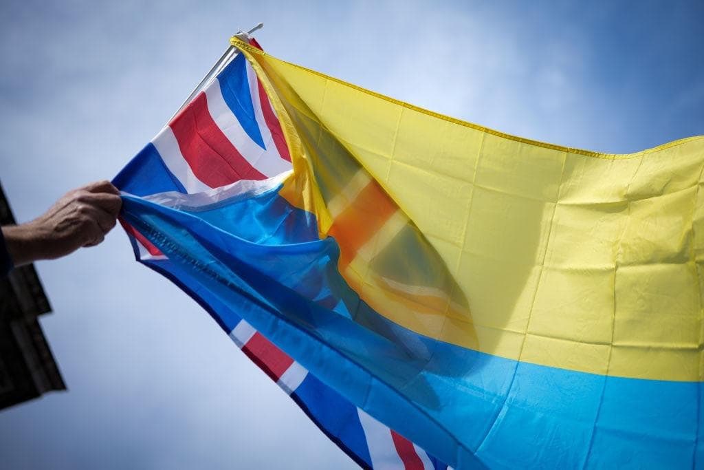 UK gives Ukraine $2.93 billion loan funded by frozen Russian assets