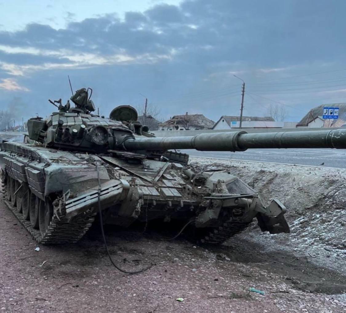 Ukrainian forces destroy 5 enemy tanks in Kyiv region