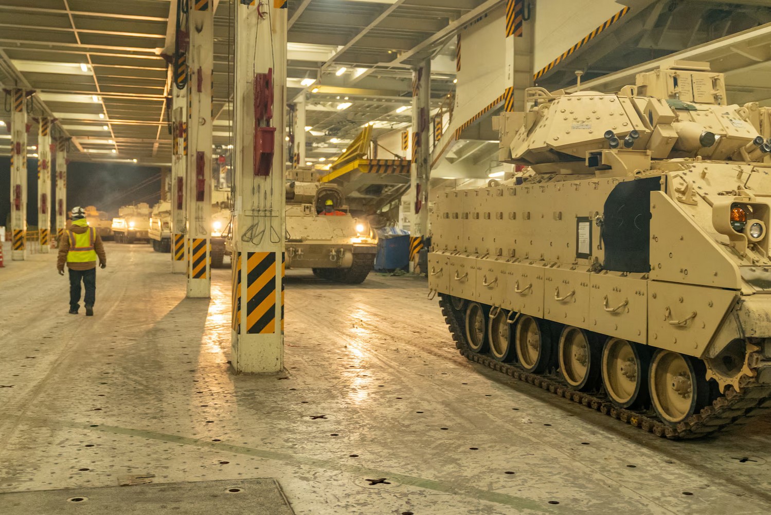 US resumes arms deliveries to Ukraine