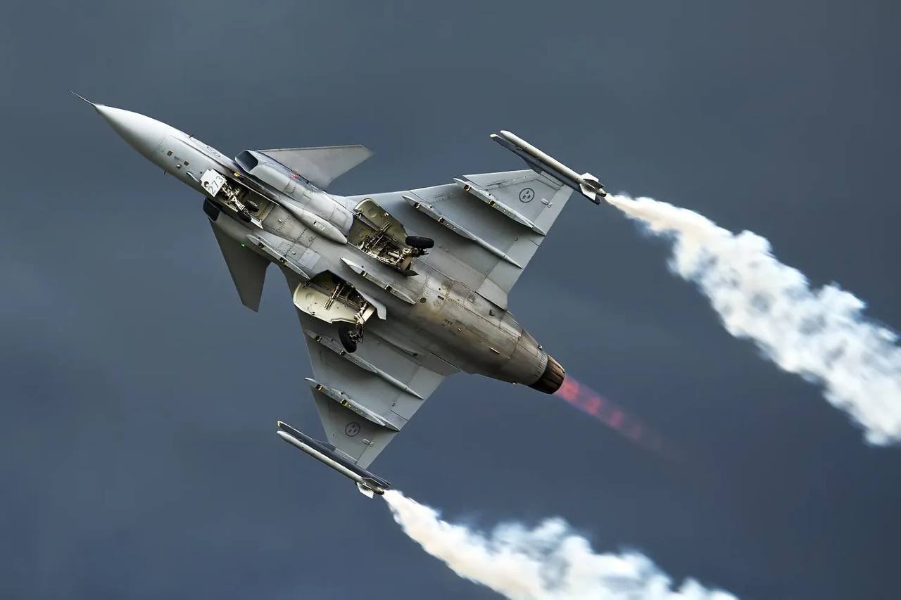 Netherlands allows Ukraine to use F-16s for strikes on Russia