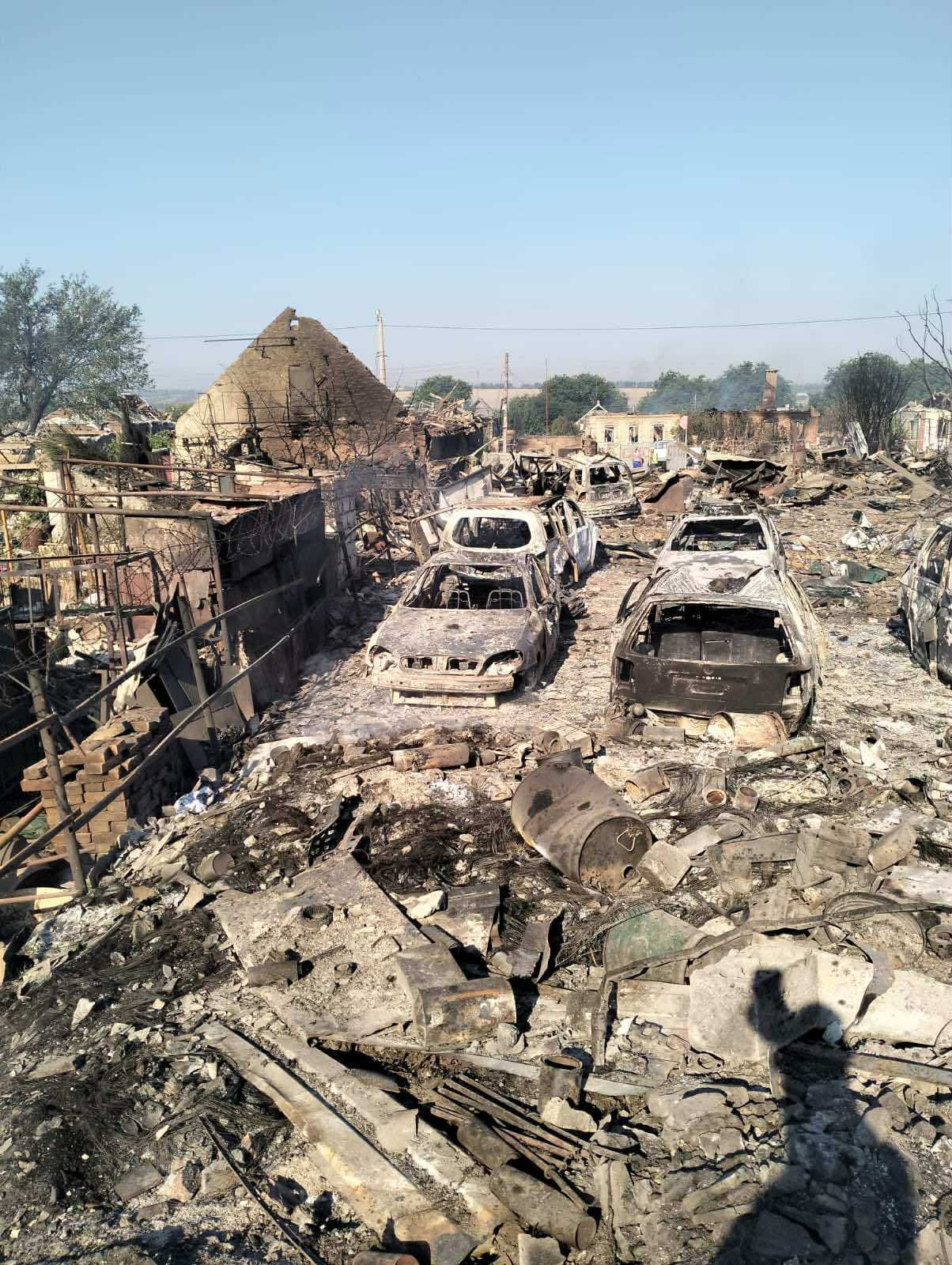 Kramatorsk suburbs in hell: photo series