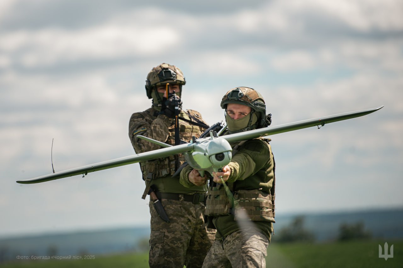 Aerial Gazer: Scouts Determine the Artillery