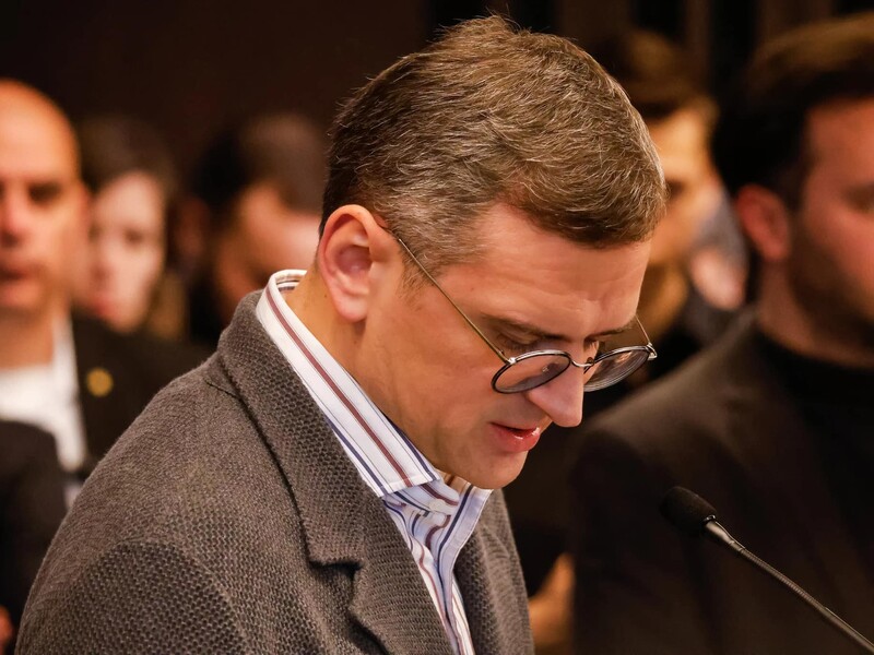 Ukraine ready to hold talks with Russia at a certain stage