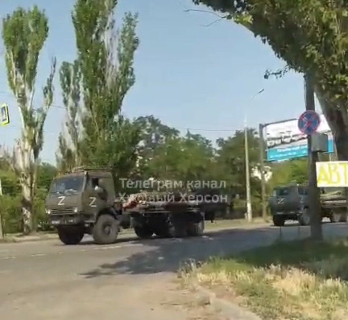 Russians reinforce defenses in Kherson with trees