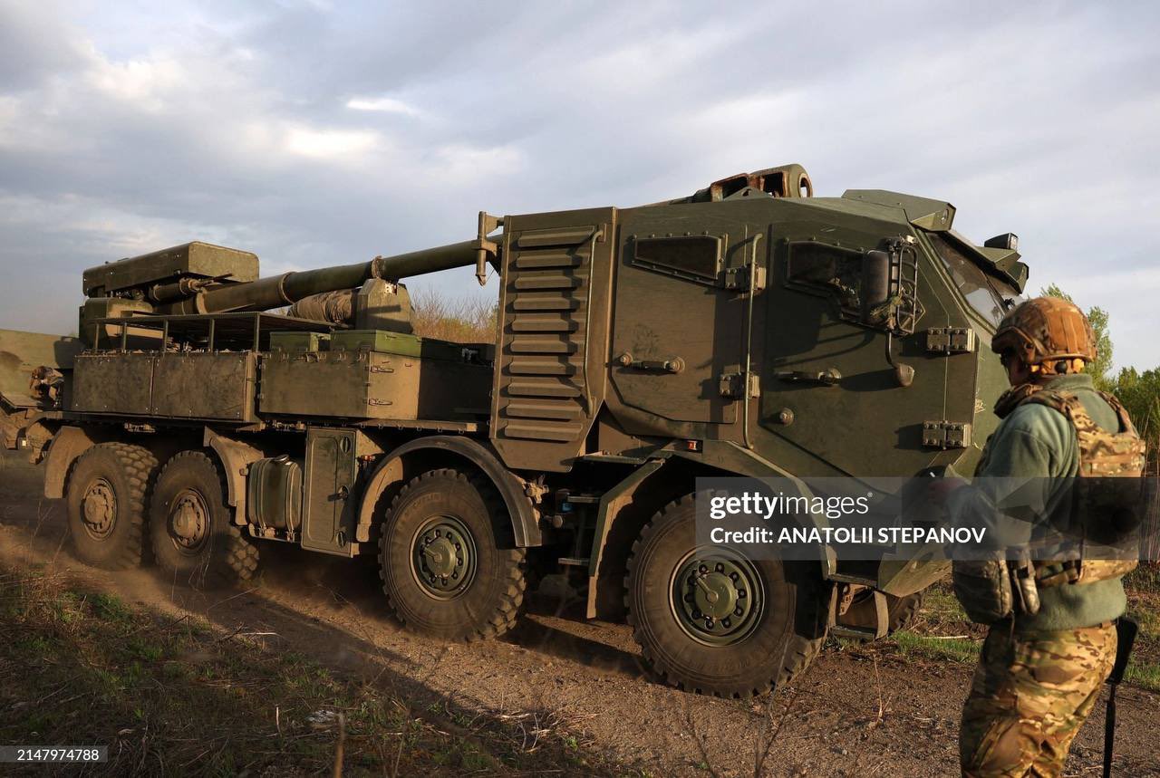 Ukrainian 2S22 Bogdana howitzer on Tatra chassis in Kharkiv region