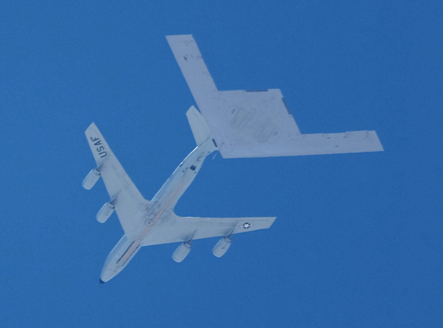 KC-135R 61-0320 Spotted at FL230 Over Lone Pine California