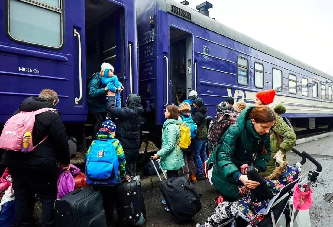 Night rocket strike changes train routes